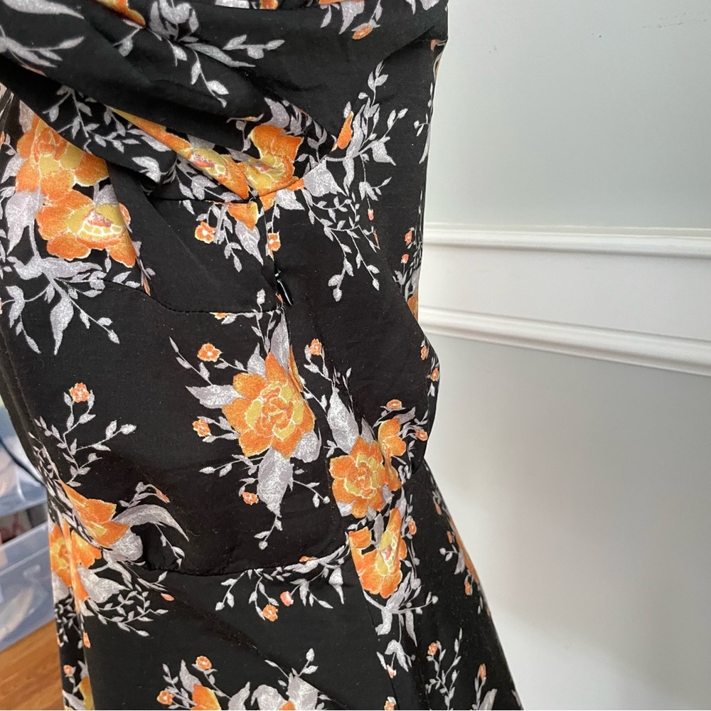 Free People Floral Black and Orange Dress Long Sleeves Button Back Side Zip Sz 8 - Picture 13 of 15